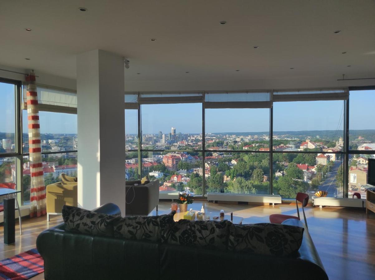 Luxury Apartment In Skyscraper วิลนีอุส ภายนอก รูปภาพ